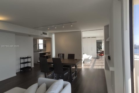 Apartamento en alquiler en Aventura, Florida, 3 dormitorios, 124.4 m2 № 1988797 - foto 20