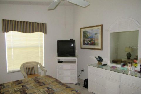Casa en venta en The Villages, Florida, 2 dormitorios, 110.37 m2 № 1792061 - foto 10