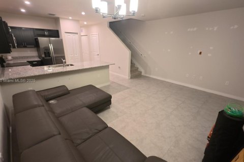 Touwnhouse à louer à Florida City, Floride: 3 chambres, 132.39 m2 № 1922817 - photo 6