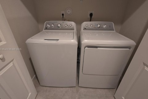 Touwnhouse à louer à Florida City, Floride: 3 chambres, 132.39 m2 № 1922817 - photo 8