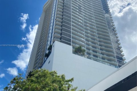 Copropriété à vendre à Miami, Floride: 1 chambre, 80.36 m2 № 1925765 - photo 1