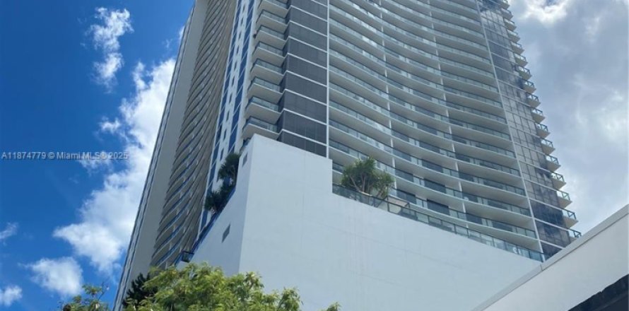 Condo à Miami, Floride, 1 chambre  № 1925765