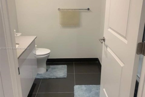 Copropriété à vendre à Miami, Floride: 1 chambre, 80.36 m2 № 1925765 - photo 3