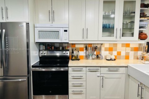 Condominio en venta en Fort Lauderdale, Florida, 2 dormitorios, 86.21 m2 № 1707738 - foto 3