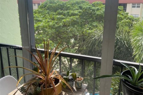 Condominio en venta en Fort Lauderdale, Florida, 2 dormitorios, 86.21 m2 № 1707738 - foto 19