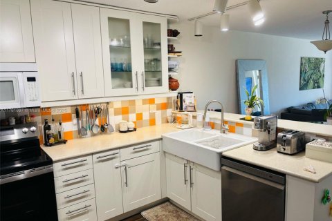 Condominio en venta en Fort Lauderdale, Florida, 2 dormitorios, 86.21 m2 № 1707738 - foto 1