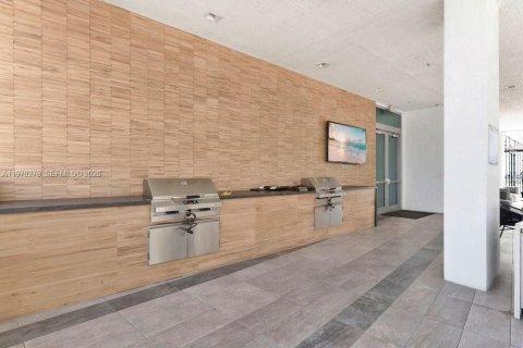Copropriété à vendre à Miami, Floride: 1 chambre, 71.81 m2 № 2046458 - photo 30