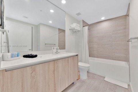Copropriété à vendre à Miami, Floride: 1 chambre, 71.81 m2 № 2046458 - photo 17