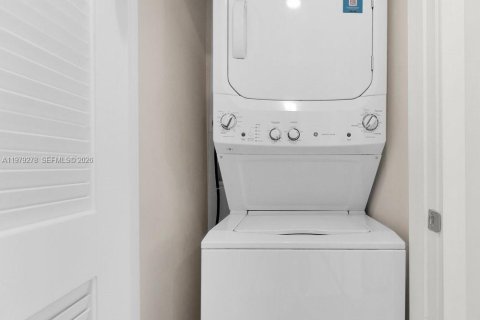 Copropriété à vendre à Miami, Floride: 1 chambre, 71.81 m2 № 2046458 - photo 19