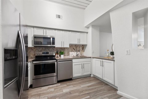 Copropriété à vendre à Tampa, Floride: 1 chambre, 73.3 m2 № 2396147 - photo 11