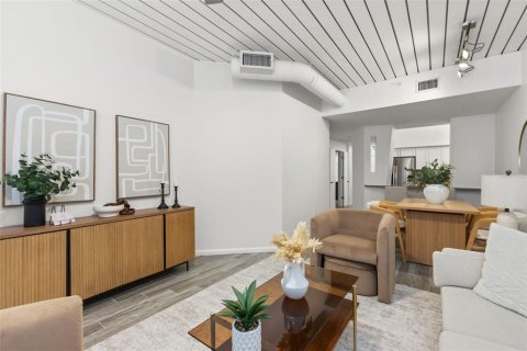 Copropriété à vendre à Tampa, Floride: 1 chambre, 73.3 m2 № 2396147 - photo 7