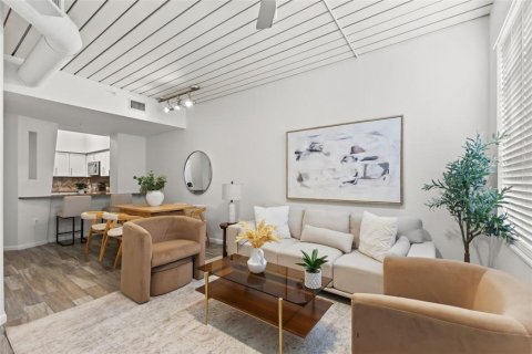 Copropriété à vendre à Tampa, Floride: 1 chambre, 73.3 m2 № 2396147 - photo 3