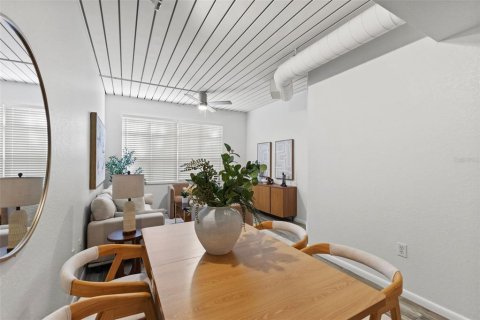 Copropriété à vendre à Tampa, Floride: 1 chambre, 73.3 m2 № 2396147 - photo 4