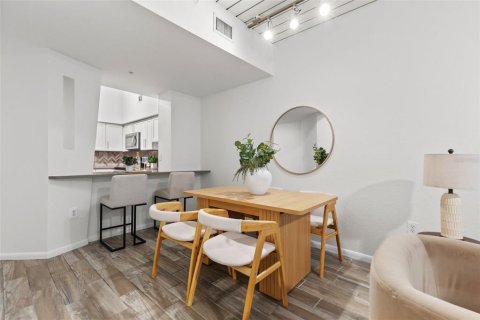 Copropriété à vendre à Tampa, Floride: 1 chambre, 73.3 m2 № 2396147 - photo 10