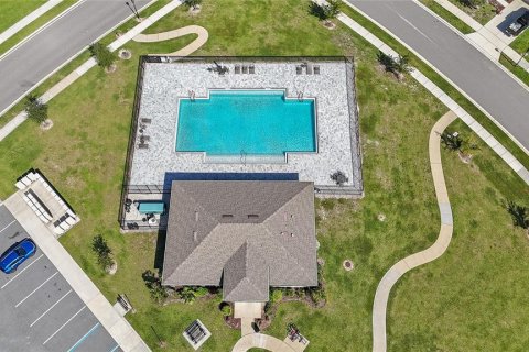 Villa ou maison à louer à Sorrento, Floride: 4 chambres, 170.75 m2 № 2429486 - photo 26