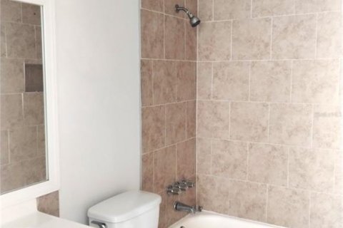 Снять в аренду квартиру в Лейк-Альфред, Флорида 4 комнаты, 74.32м2, № 1634260 - фото 6