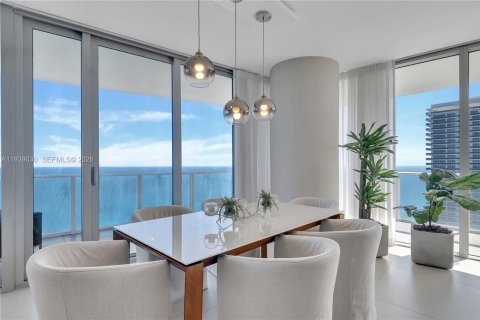 Condominio en venta en Hollywood, Florida, 3 dormitorios, 162.76 m2 № 1996762 - foto 3