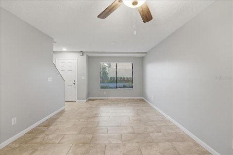 Touwnhouse à louer à Winter Park, Floride: 2 chambres, 89.19 m2 № 2396808 - photo 3