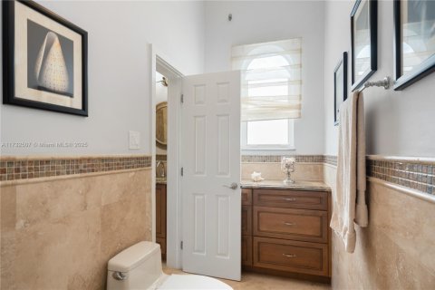 Townhouse in Key Largo, Florida 3 bedrooms, 197.6 sq.m. № 1481729 - photo 17
