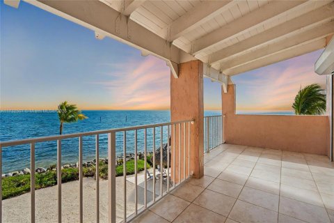 Townhouse in Key Largo, Florida 3 bedrooms, 197.6 sq.m. № 1481729 - photo 1