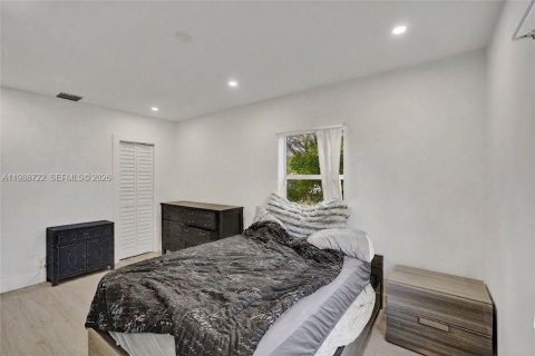 Villa ou maison à vendre à Hollywood, Floride: 3 chambres, 131.46 m2 № 2051559 - photo 19