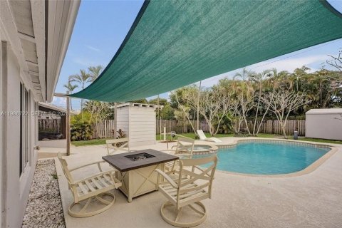 Villa ou maison à vendre à Hollywood, Floride: 3 chambres, 131.46 m2 № 2051559 - photo 10