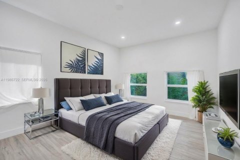 Villa ou maison à vendre à Hollywood, Floride: 3 chambres, 131.46 m2 № 2051559 - photo 21