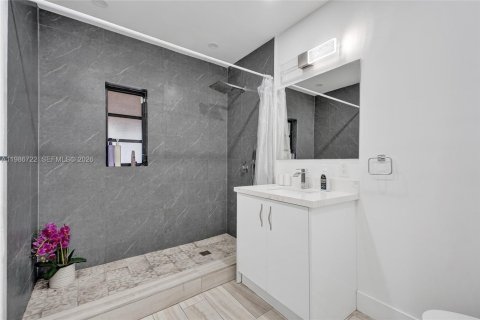 Villa ou maison à vendre à Hollywood, Floride: 3 chambres, 131.46 m2 № 2051559 - photo 17