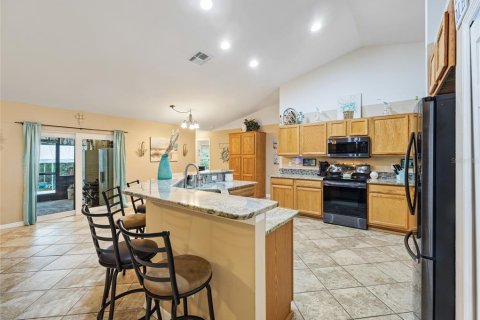 House in Citrus Springs, Florida 4 bedrooms, 207.54 sq.m. № 1910811 - photo 9