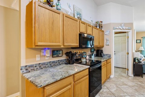 House in Citrus Springs, Florida 4 bedrooms, 207.54 sq.m. № 1910811 - photo 6