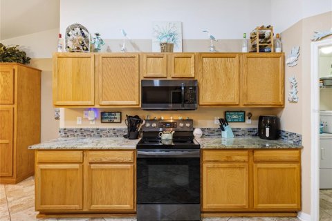 House in Citrus Springs, Florida 4 bedrooms, 207.54 sq.m. № 1910811 - photo 7