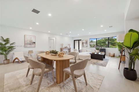Casa en venta en Hollywood, Florida, 4 dormitorios, 183.02 m2 № 2382048 - foto 13