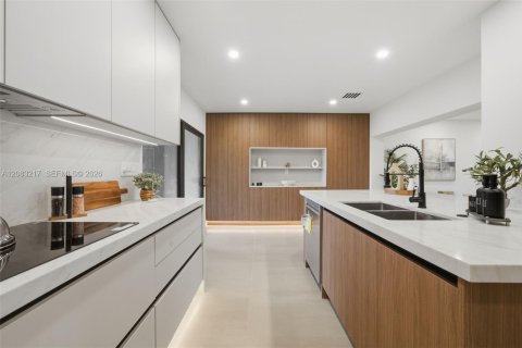 Casa en venta en Hollywood, Florida, 4 dormitorios, 183.02 m2 № 2382048 - foto 24
