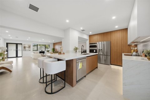 Casa en venta en Hollywood, Florida, 4 dormitorios, 183.02 m2 № 2382048 - foto 16