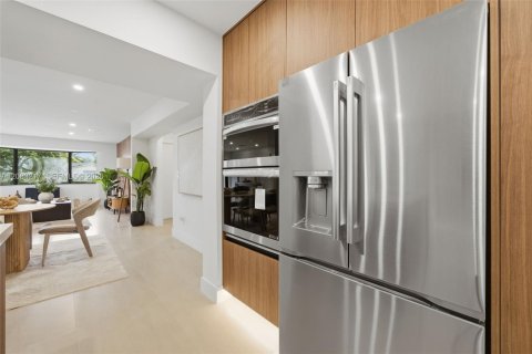 Casa en venta en Hollywood, Florida, 4 dormitorios, 183.02 m2 № 2382048 - foto 21