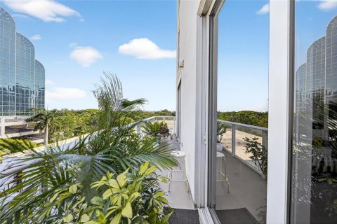 Copropriété à vendre à Miami, Floride: 1 chambre, 67.63 m2 № 2244749 - photo 4