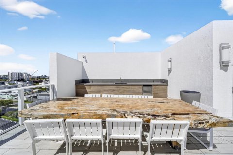 Copropriété à vendre à Miami, Floride: 1 chambre, 67.63 m2 № 2244749 - photo 30