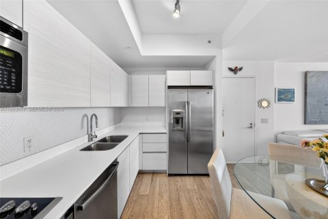 Copropriété à vendre à Miami, Floride: 1 chambre, 67.63 m2 № 2244749 - photo 9