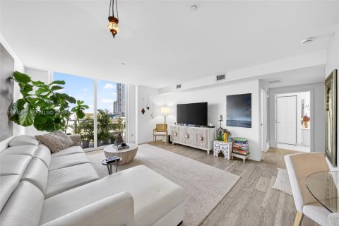 Copropriété à vendre à Miami, Floride: 1 chambre, 67.63 m2 № 2244749 - photo 2