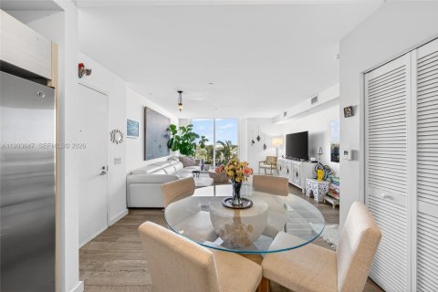 Copropriété à vendre à Miami, Floride: 1 chambre, 67.63 m2 № 2244749 - photo 11