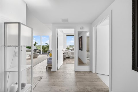 Copropriété à vendre à Miami, Floride: 1 chambre, 67.63 m2 № 2244749 - photo 21