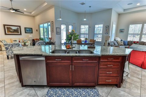 House in Beverly Hills, Florida 4 bedrooms, 274.99 sq.m. № 1522625 - photo 14