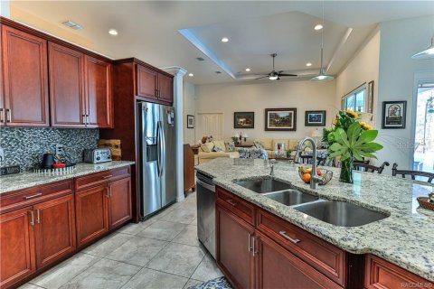 House in Beverly Hills, Florida 4 bedrooms, 274.99 sq.m. № 1522625 - photo 9