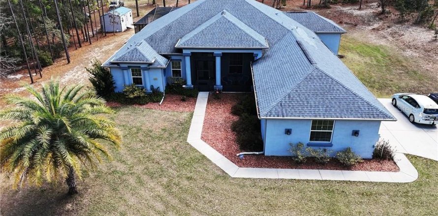 House in Beverly Hills, Florida 4 bedrooms, 274.99 sq.m. № 1522625