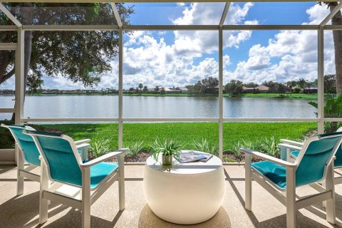 Copropriété à vendre à Lakewood Ranch, Floride: 3 chambres, 184.23 m2 № 2427515 - photo 3