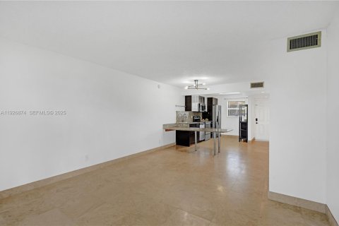 Купить кондоминиум в Санрайз, Флорида 2 спальни, 74.32м2, № 1985924 - фото 19