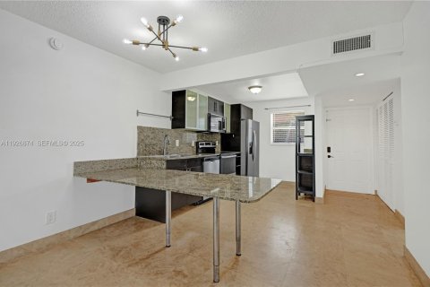 Купить кондоминиум в Санрайз, Флорида 2 спальни, 74.32м2, № 1985924 - фото 7