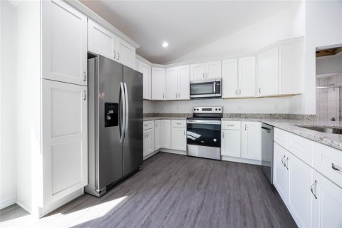 Casa en venta en Silver Springs Shores, Florida, 3 dormitorios, 127.37 m2 № 1427823 - foto 11