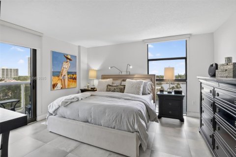 Copropriété à vendre à Aventura, Floride: 2 chambres, 105.72 m2 № 1994268 - photo 21