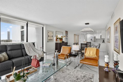 Copropriété à vendre à Aventura, Floride: 2 chambres, 105.72 m2 № 1994268 - photo 17